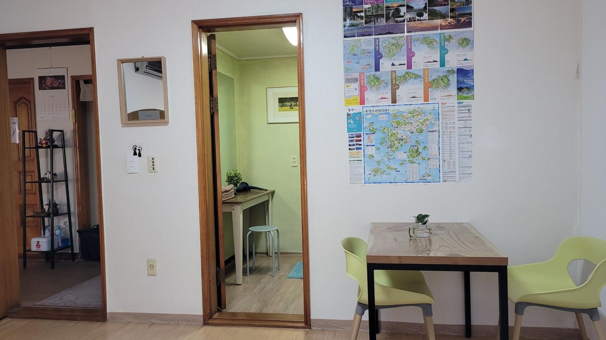 Tongyeong Episode Guesthouse Szoba fotó